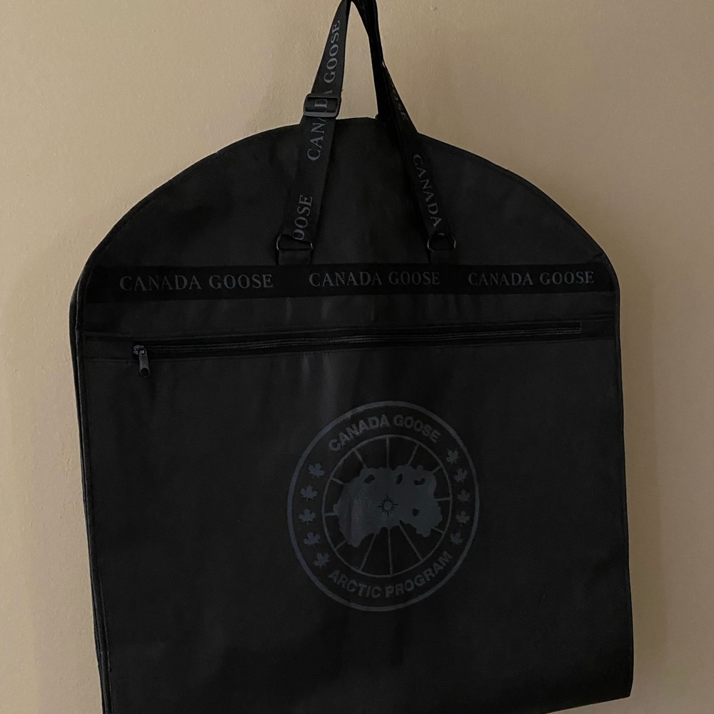 Canada Goose Garment bag set
